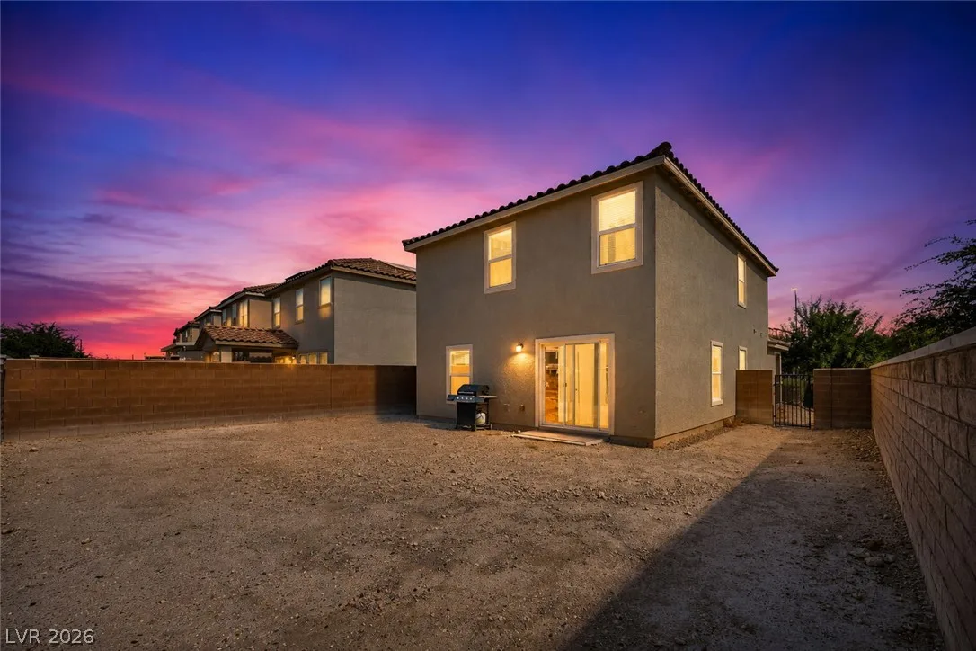 1205 Deep Valley Avenue — photo 3