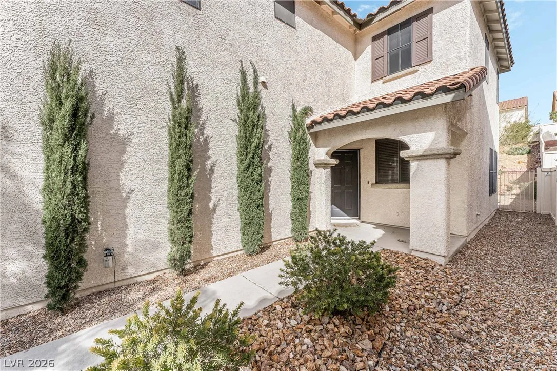 10748 CHICKASAW BEND Court — photo 4