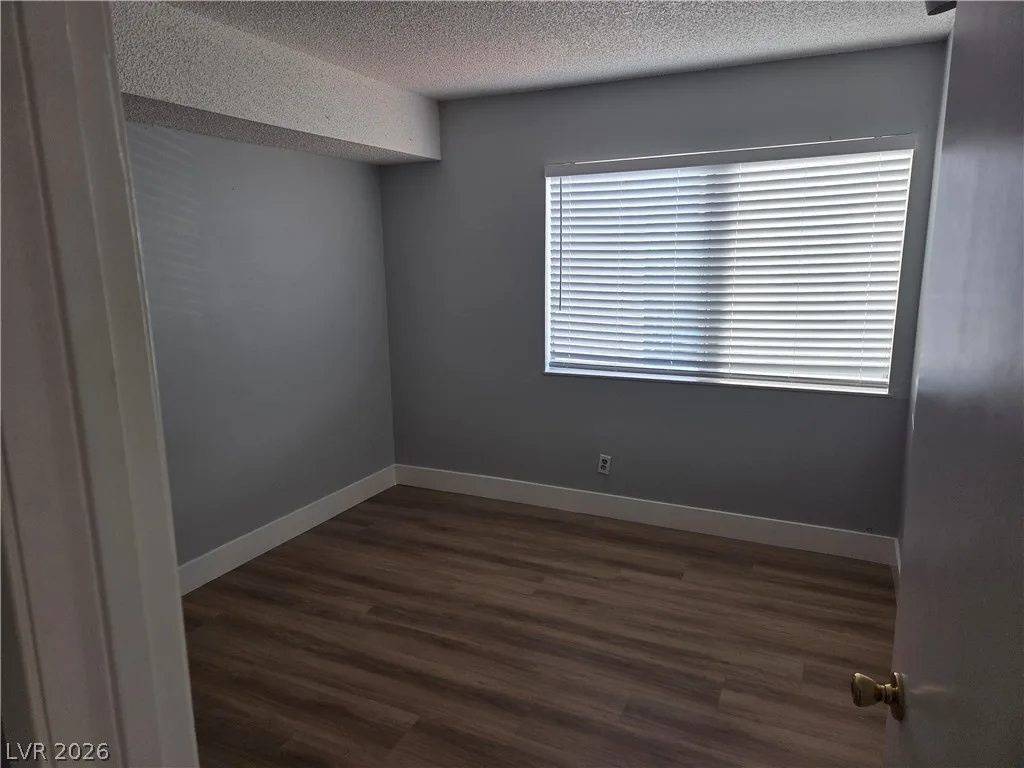 1405 Vegas Valley Drive 216 — photo 5