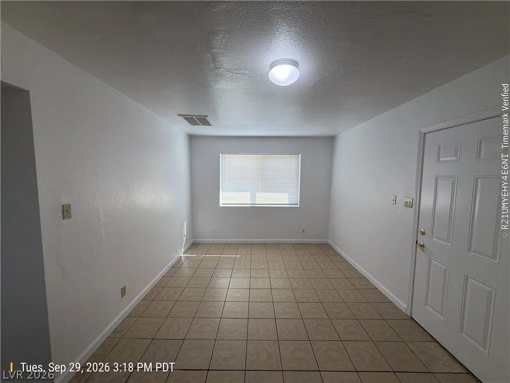 2118 Marlin Avenue 1/2 — photo 2
