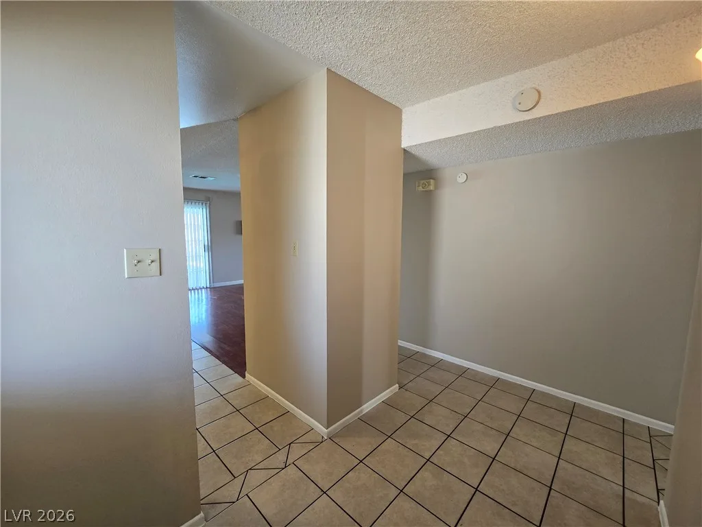 6508 MECHAM Avenue 0 — photo 5