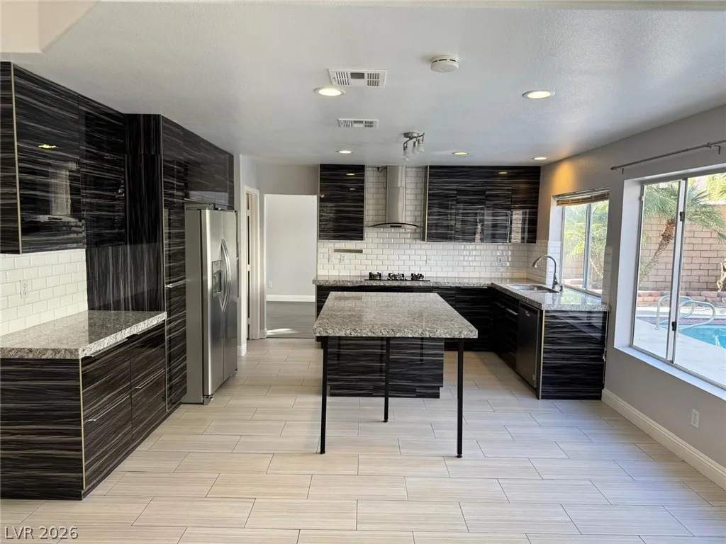 8218 Mount Nido Drive — photo 1