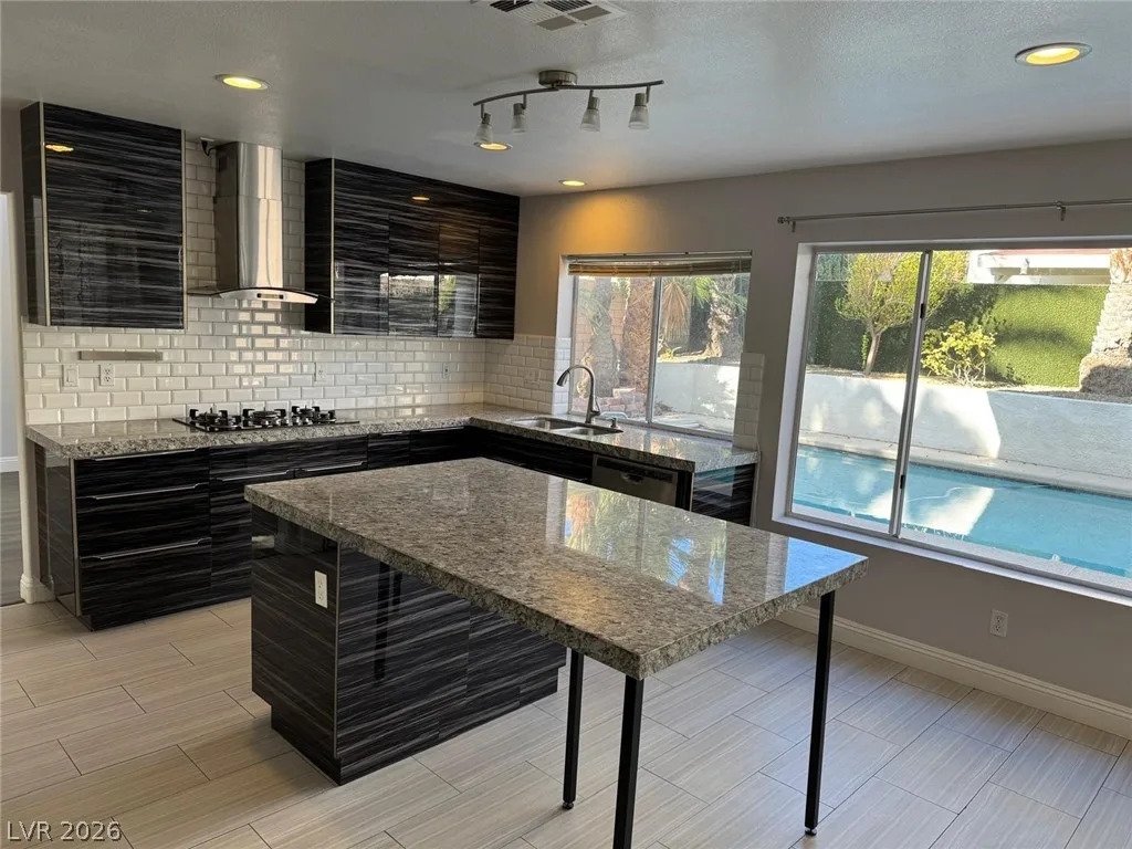 8218 Mount Nido Drive — photo 3