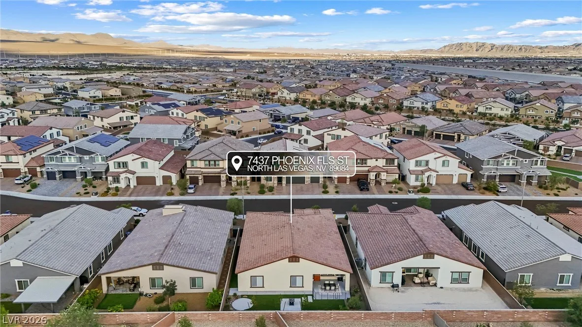 7437 Phoenix Falls Street — photo 4