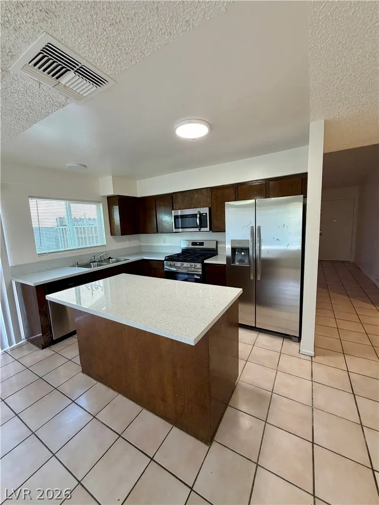 6361 Hummingbird Lane — photo 3