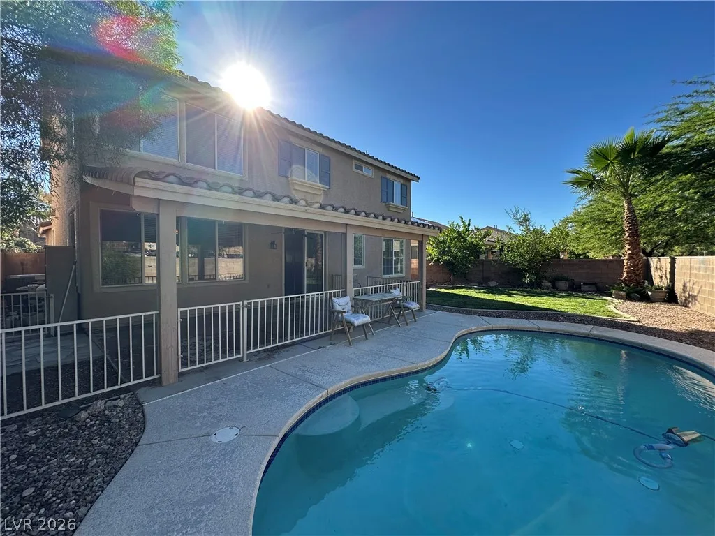 3023 Carbondale Street — photo 1