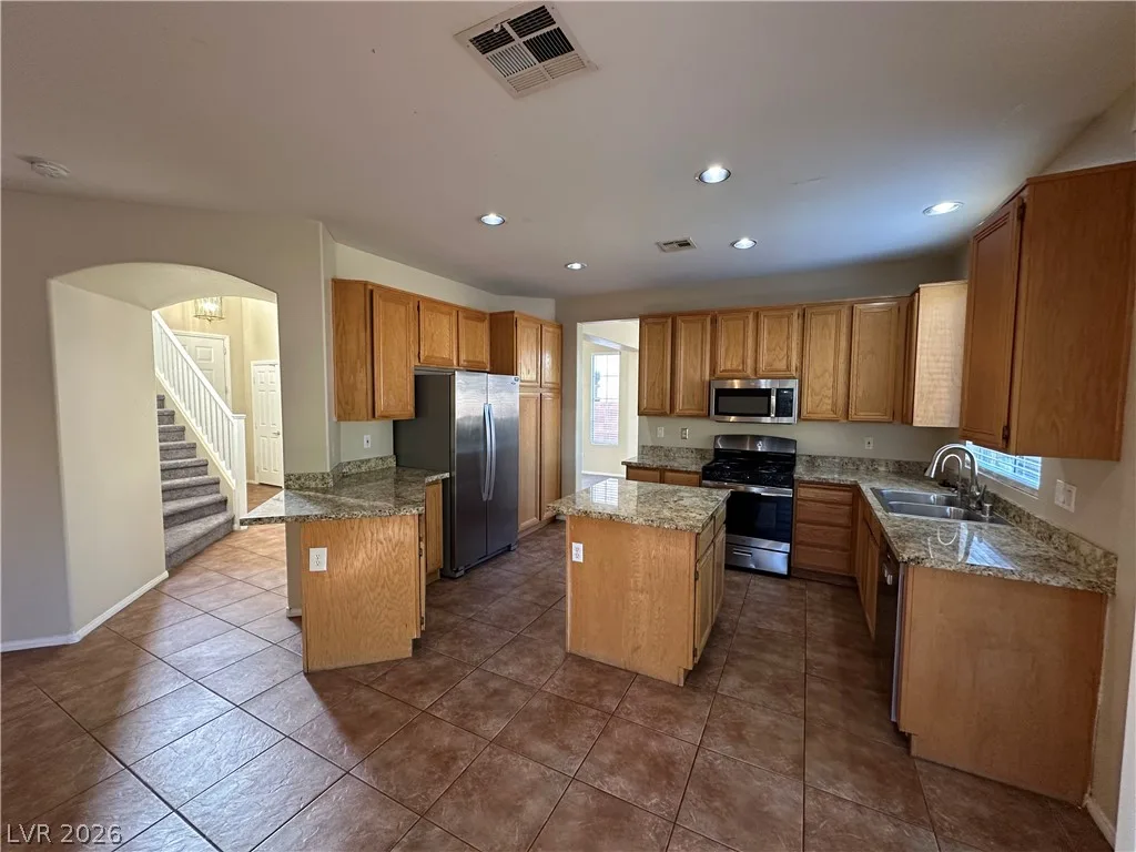 3023 Carbondale Street — photo 3