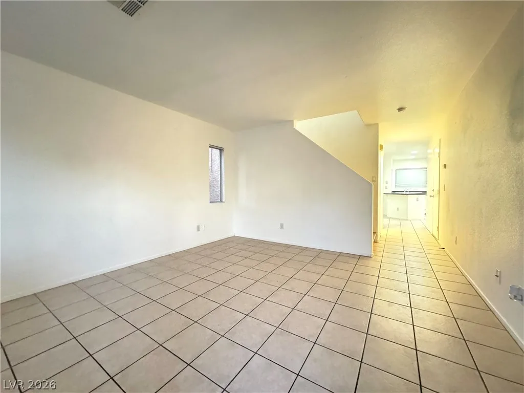 10433 Wyatt Earp Court — photo 3