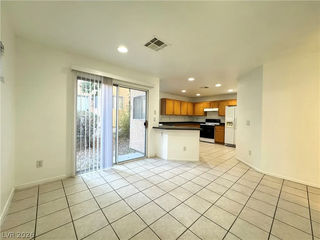 10433 Wyatt Earp Court — photo 5