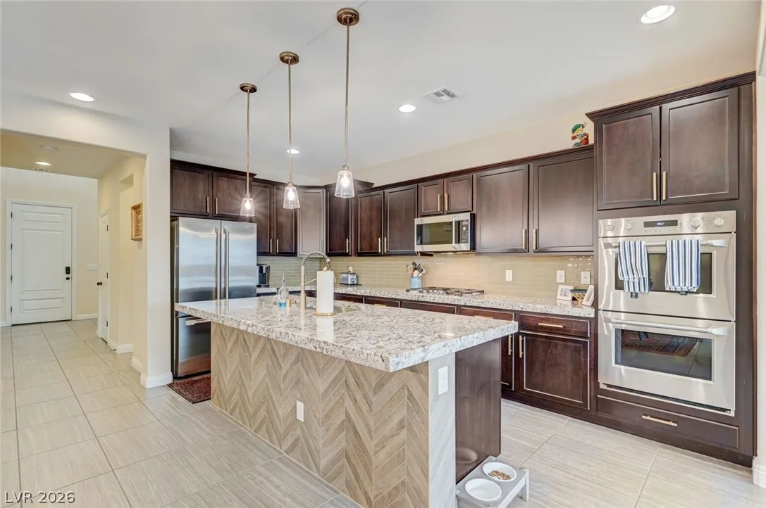 5880 GLORY HEIGHTS Drive — photo 3