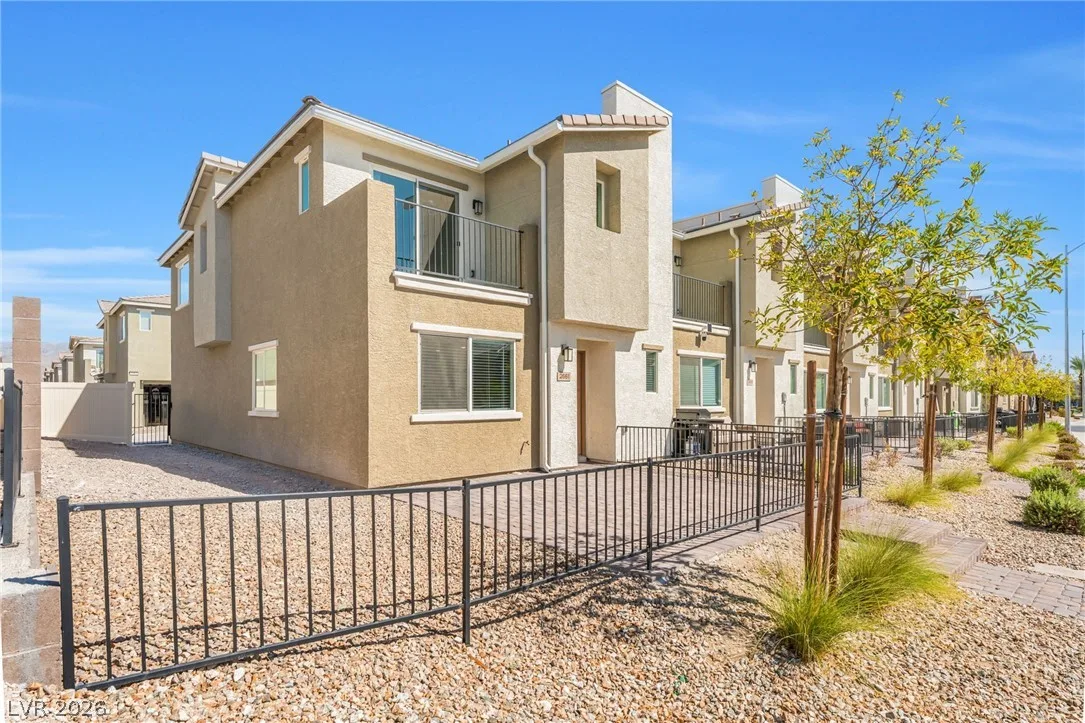 2661 SADDLE BRONZE Court — photo 2