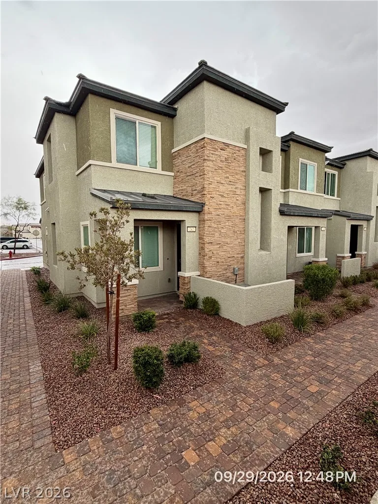 242 Freeport View Place — photo 3