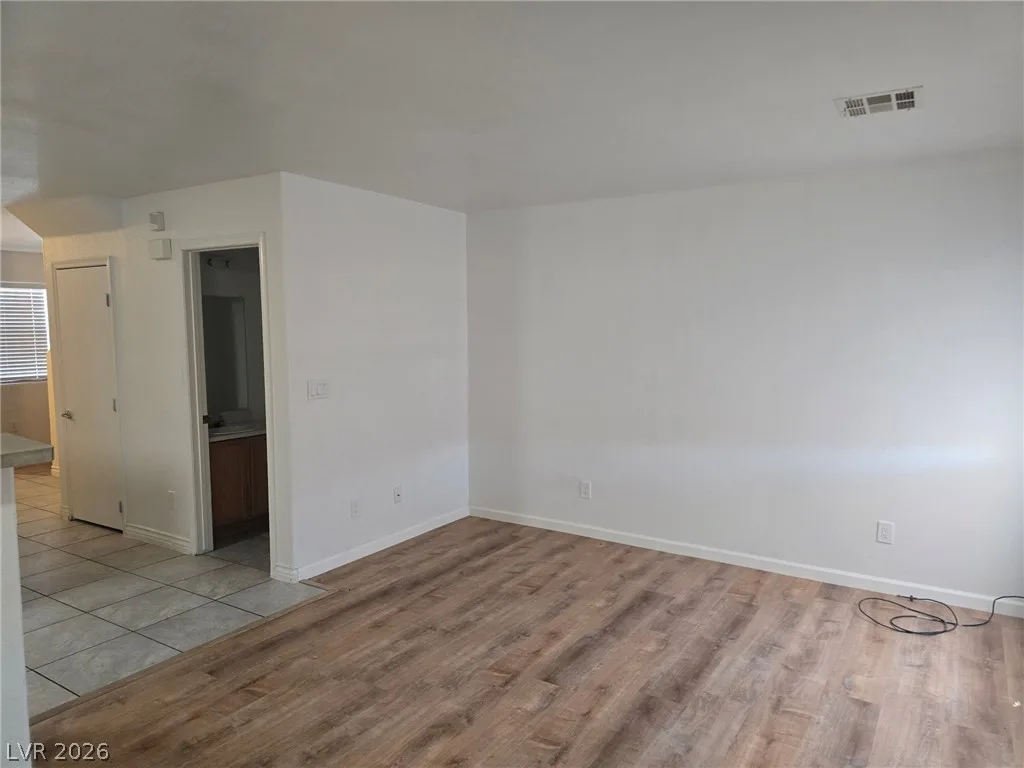 2517 Danborough Court 106 — photo 3