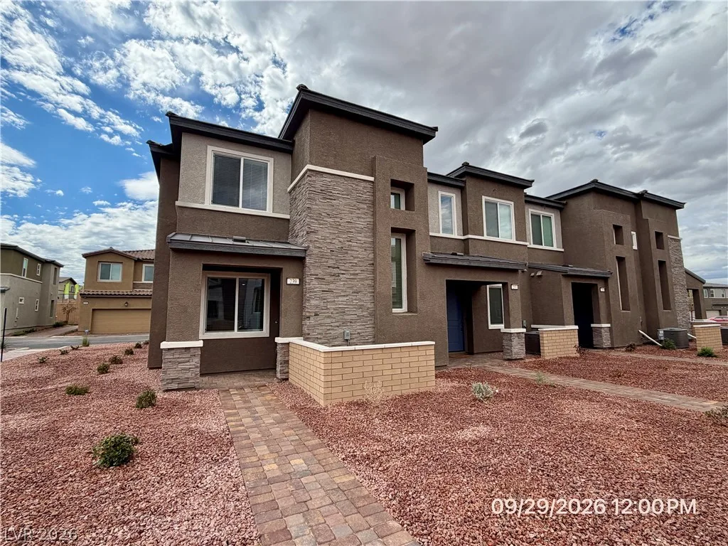 239 Freeport View Place — photo 1
