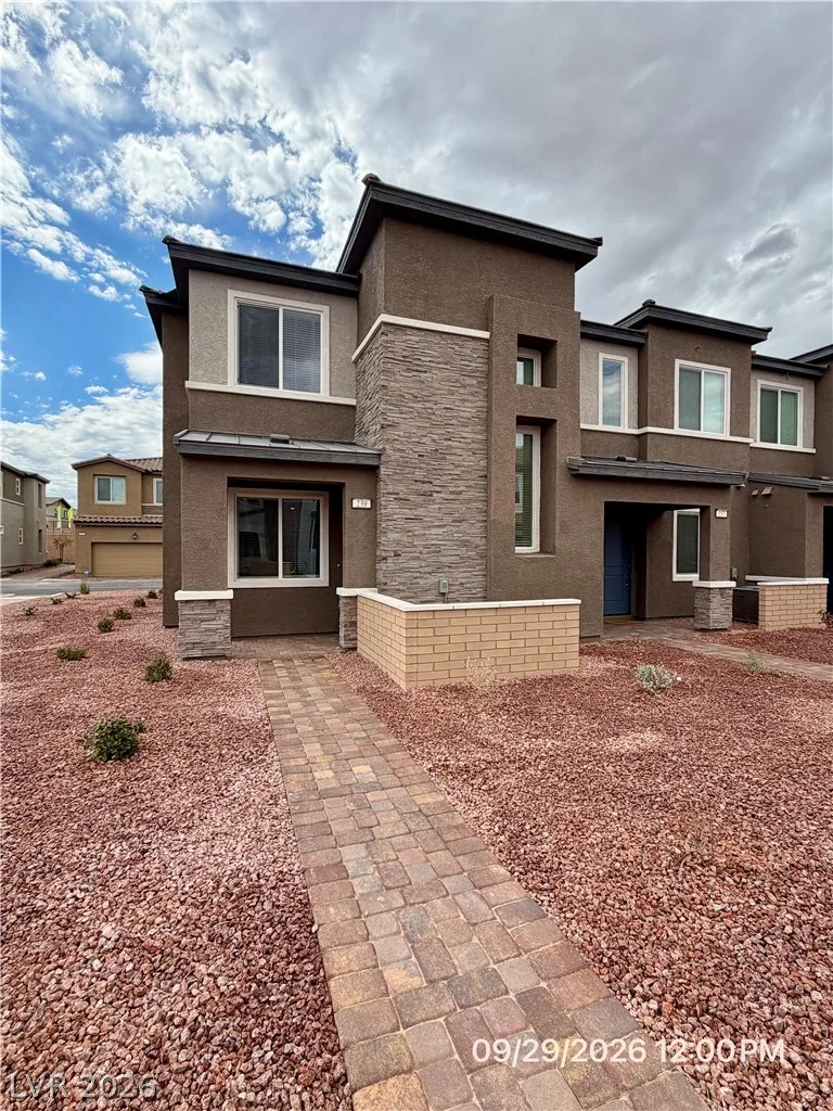 239 Freeport View Place — photo 3