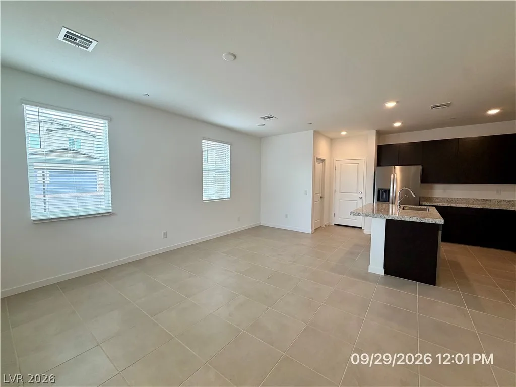 239 Freeport View Place — photo 4