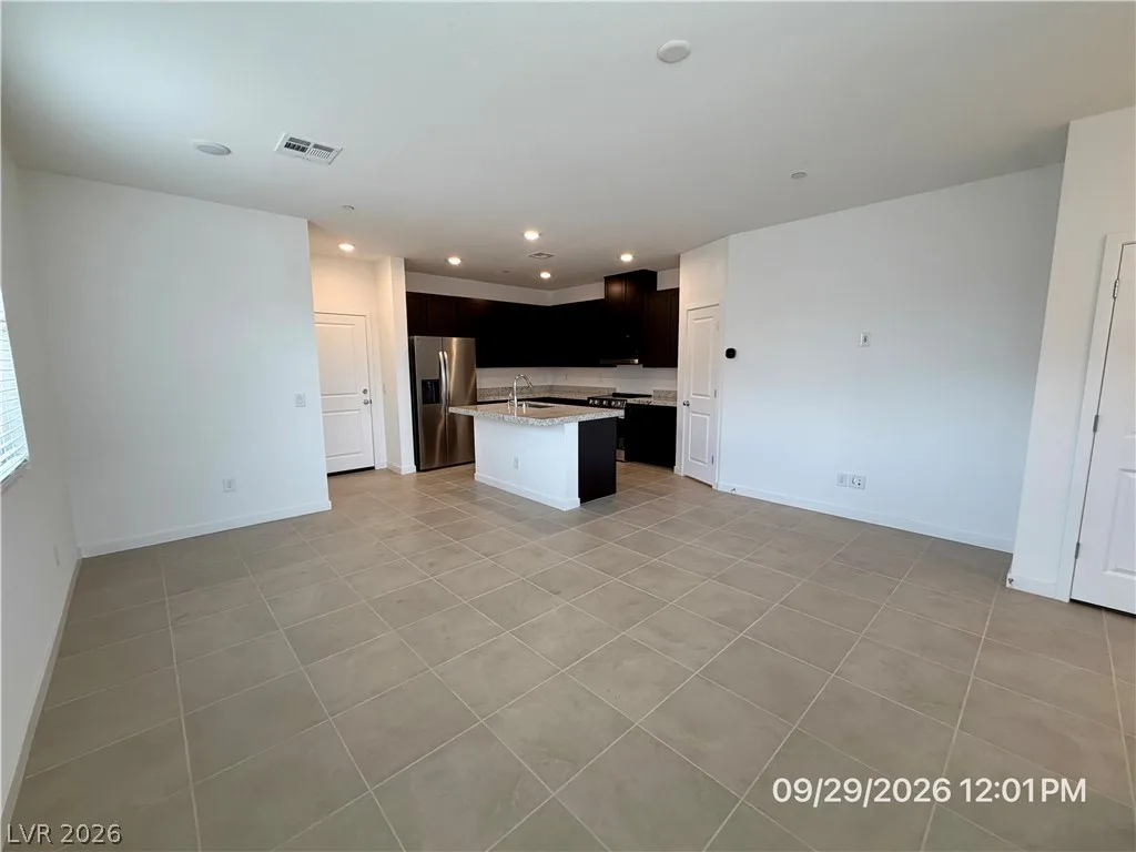 239 Freeport View Place — photo 5