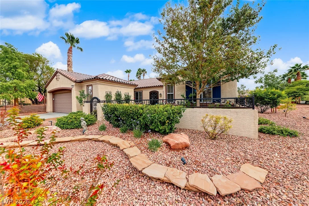 1646 Sebring Hills Drive — photo 2