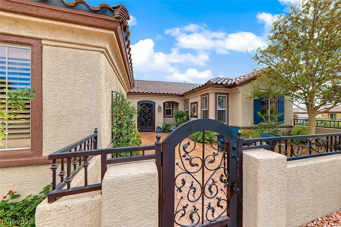 1646 Sebring Hills Drive — photo 4