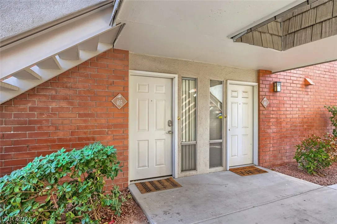 769 Oakmont Avenue 403 — photo 1