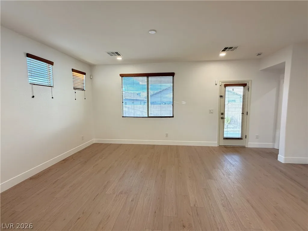 180 Flat Slate Avenue — photo 5
