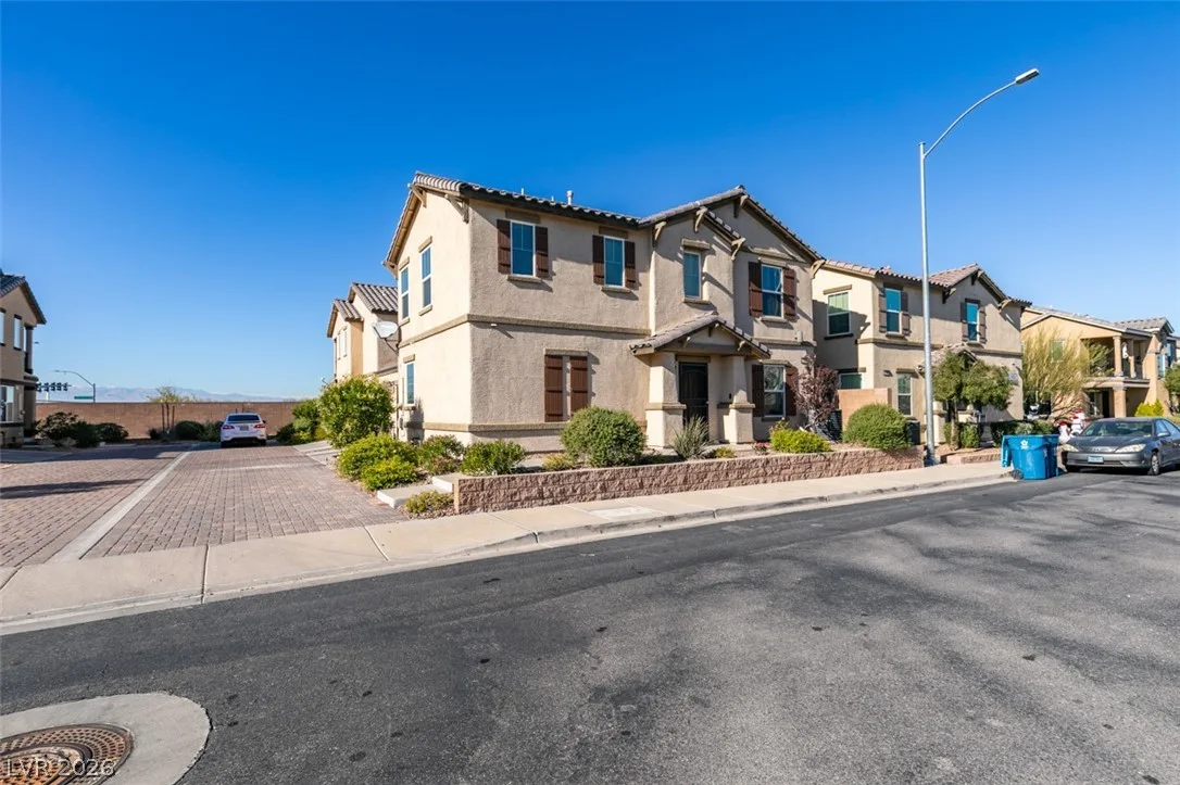 1029 Spotted Saddle Street — photo 3