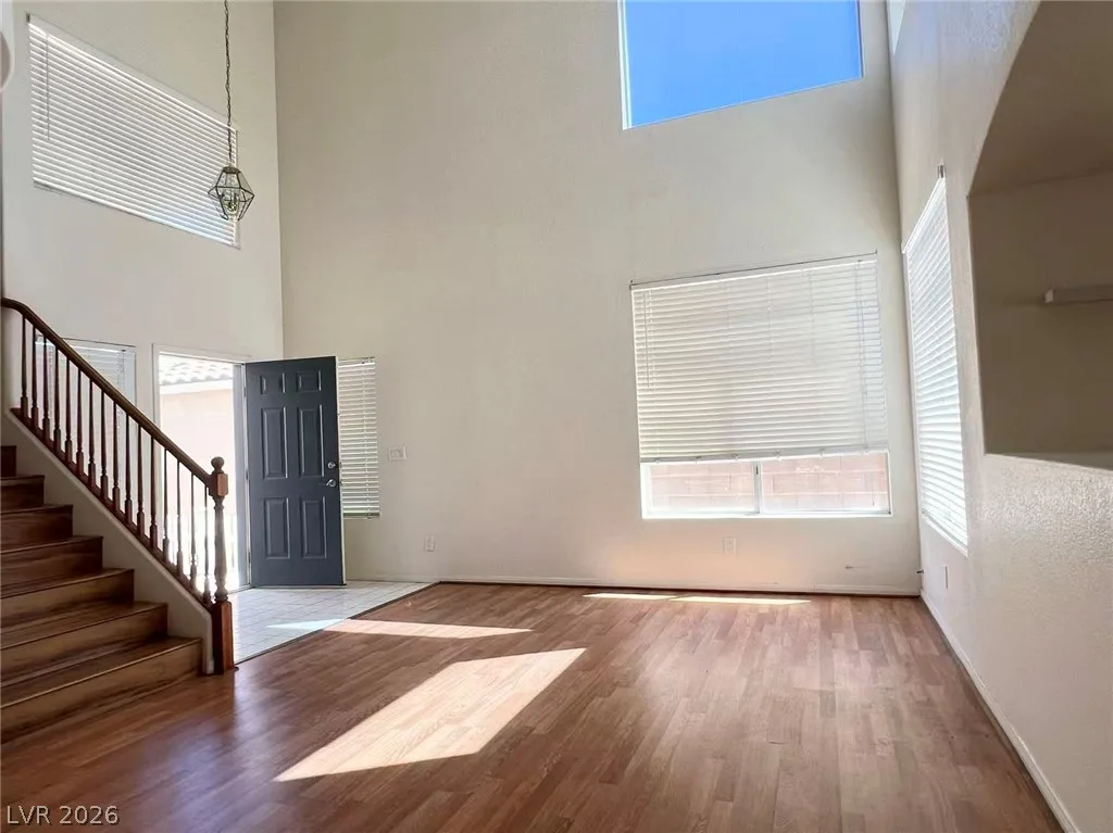 7941 BLUE BROOK Drive — photo 2