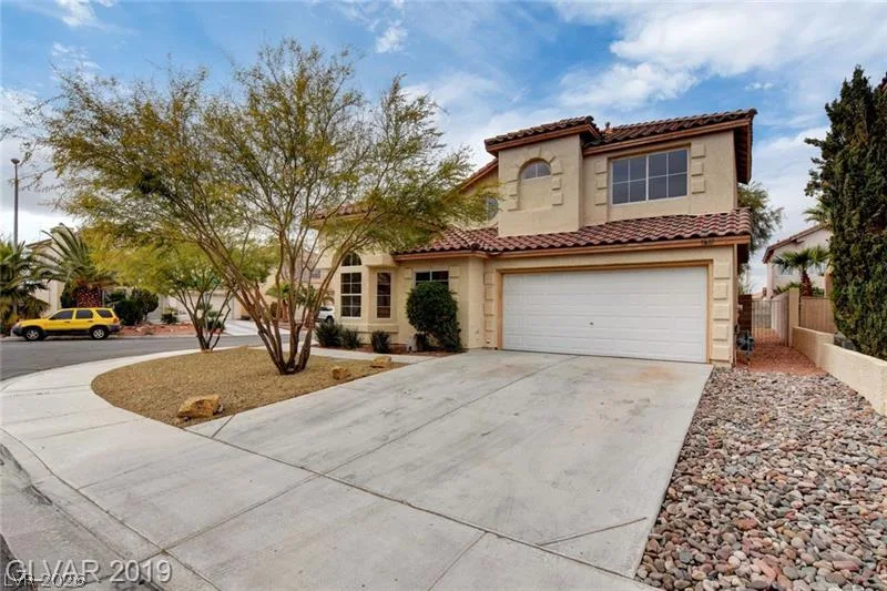 2647 Ridgewater Circle — photo 1