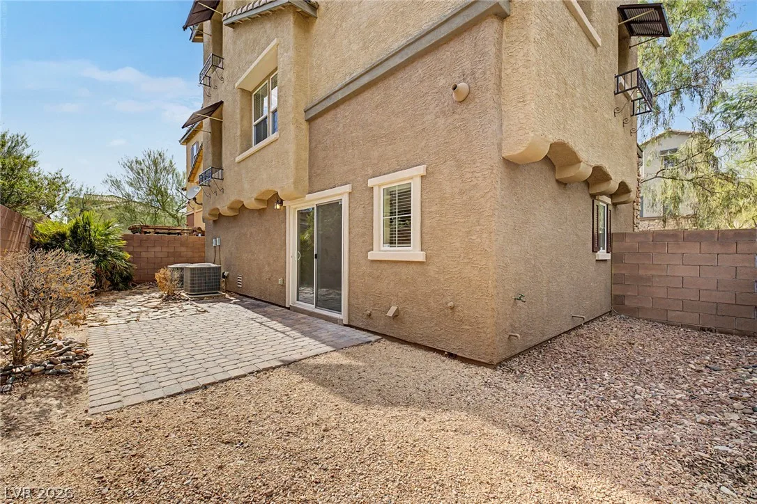 10446 Wildflower Gully Street — photo 4