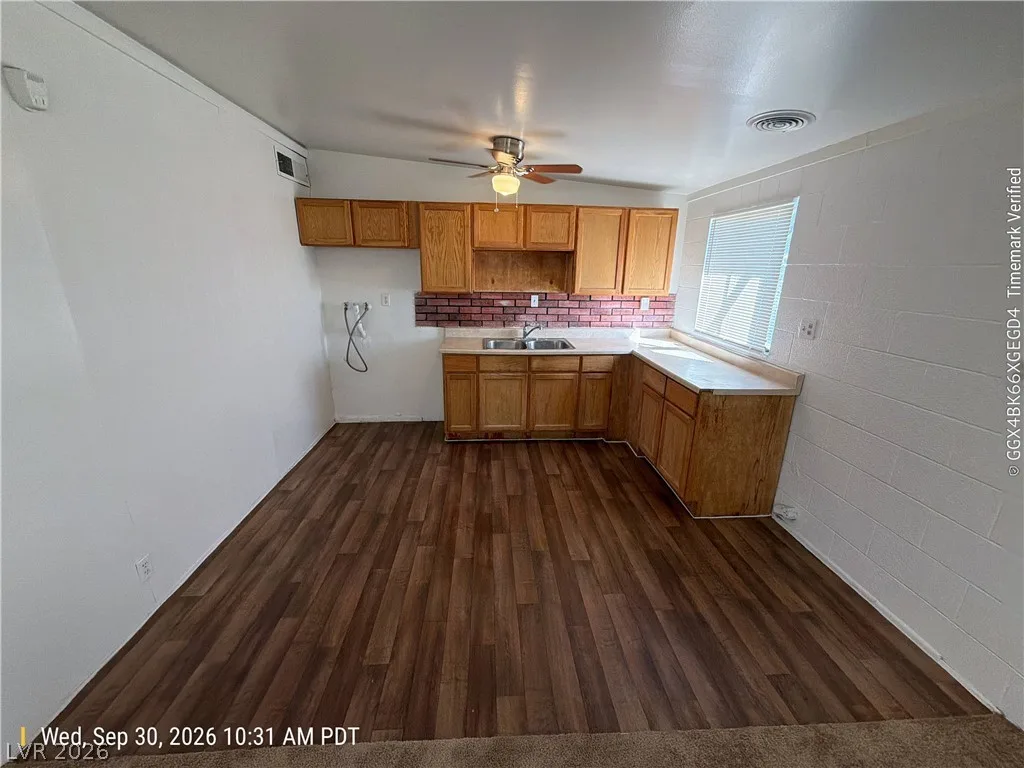 1663 El Segundo Avenue — photo 4