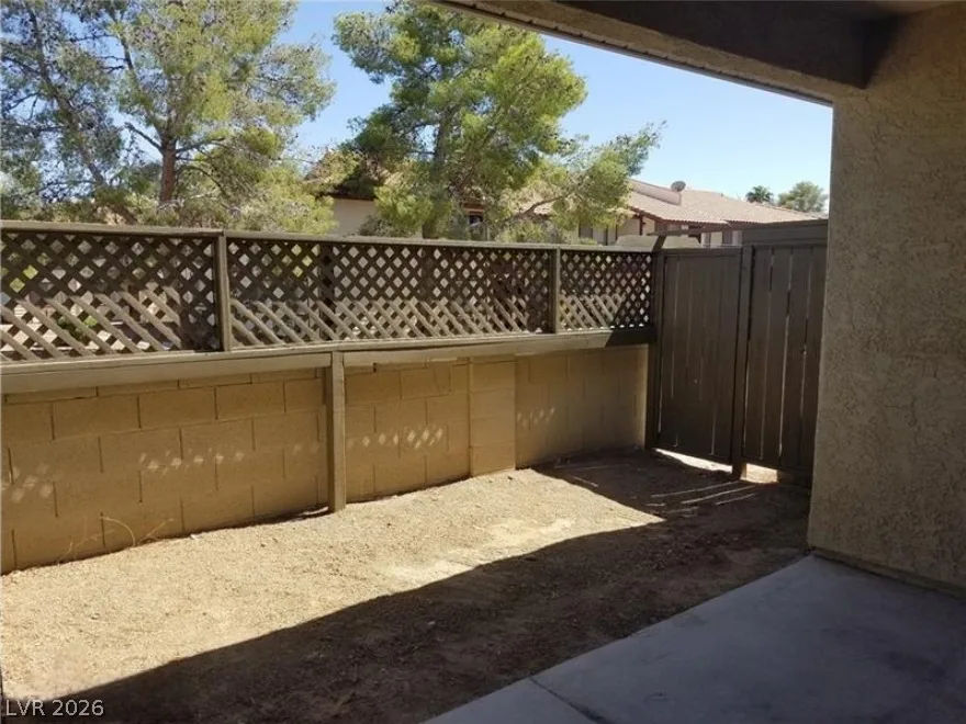 6761 Holmby Avenue C5 — photo 5