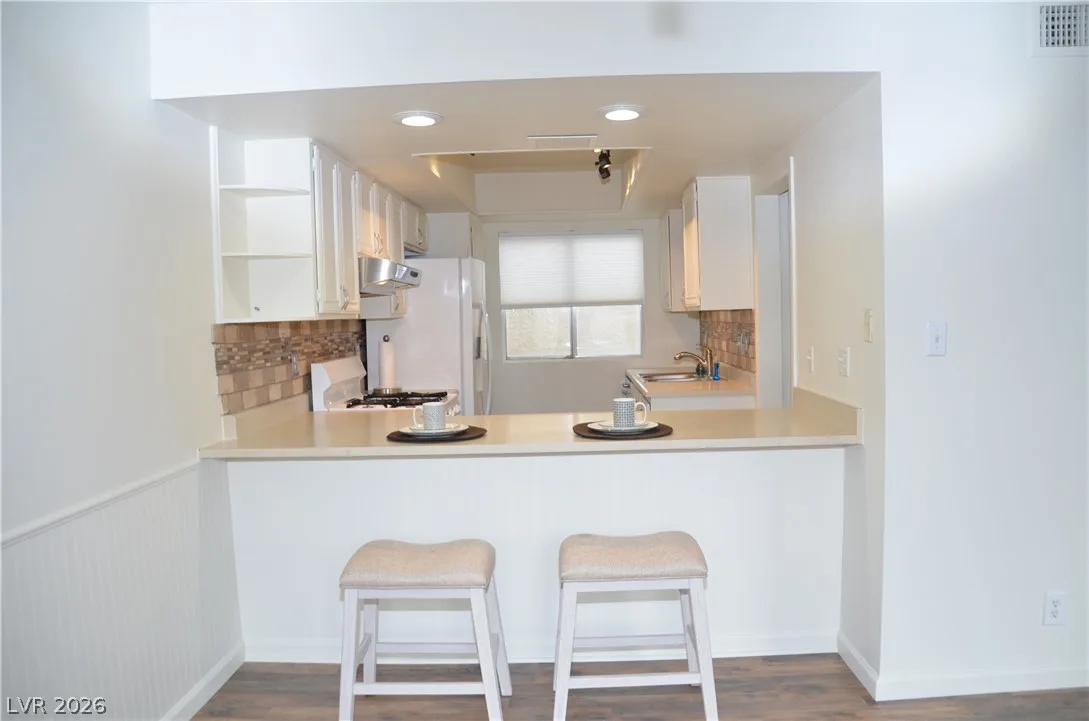 773 Cathy Lane — photo 4