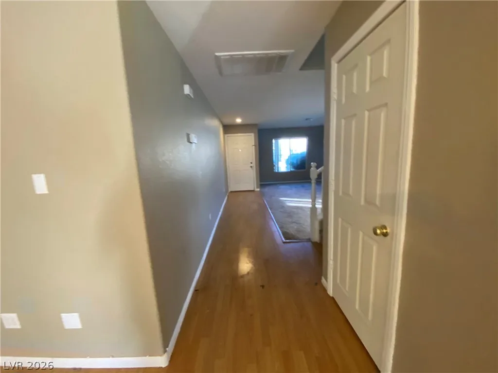 136 Temple Wood Court — photo 4