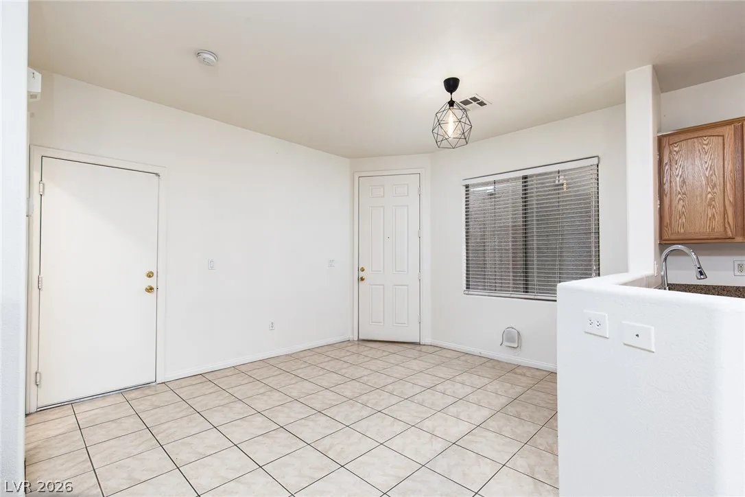 5273 Coral Ribbon Avenue — photo 5