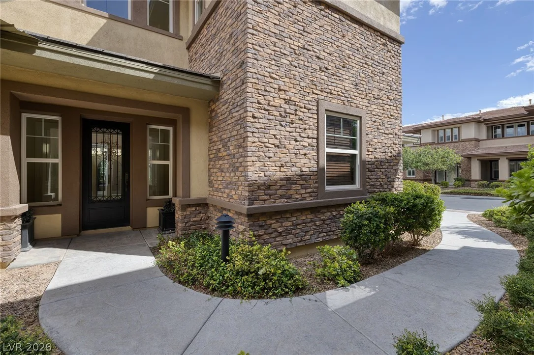 11280 Granite Ridge Drive 1054 — photo 2