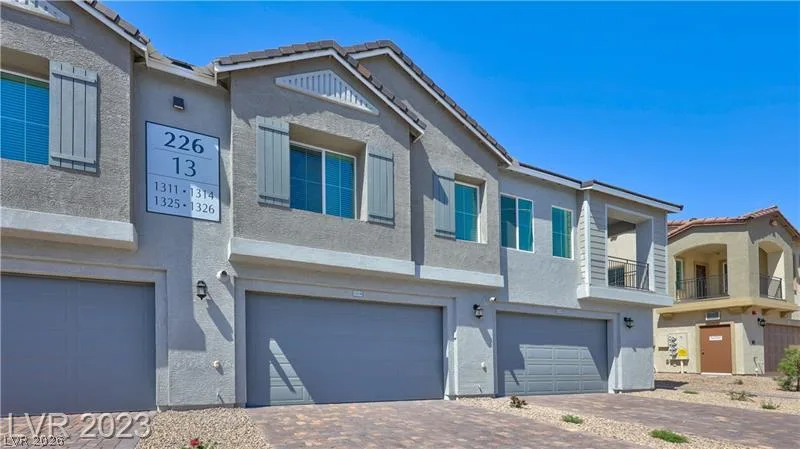 226 Callen Falls Avenue 1314 — photo 1