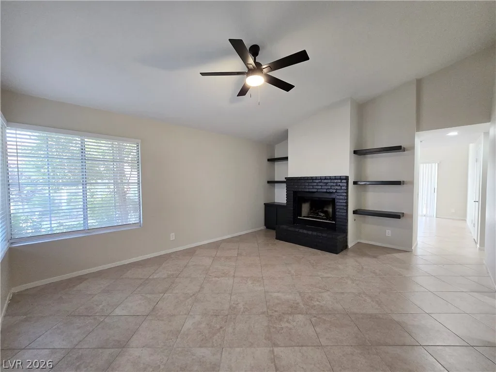 908 Coral Isle Way — photo 4