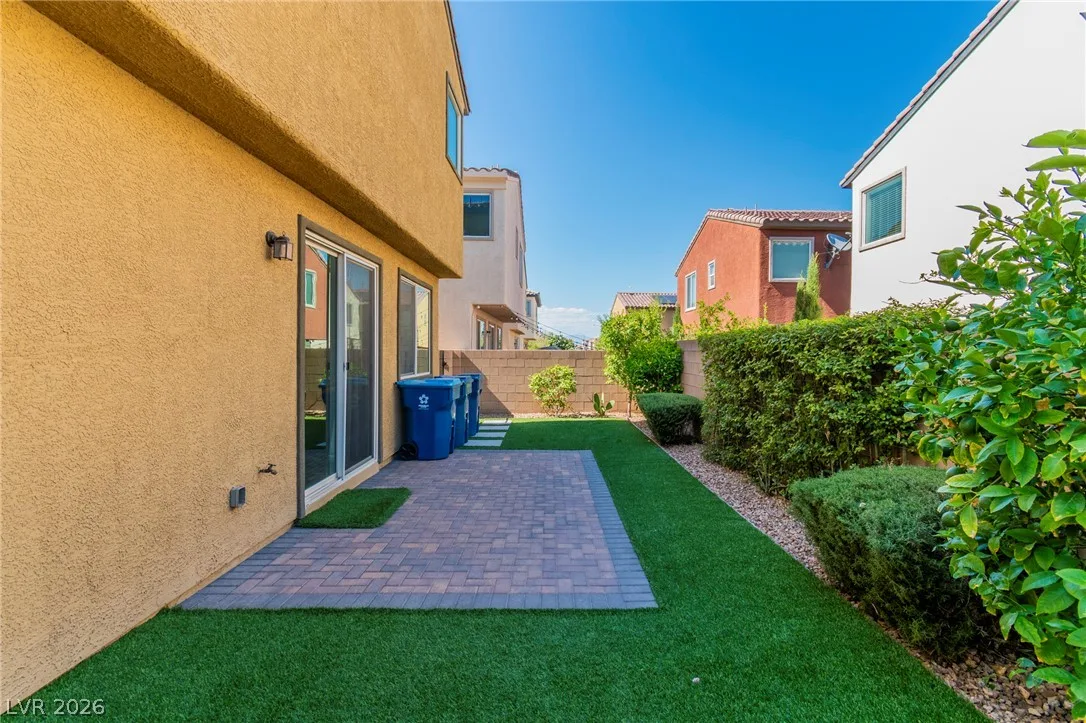 7728 Tiger Palm Court — photo 2