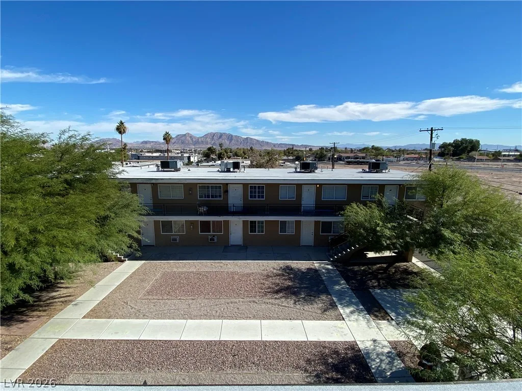 2300 Sunrise Avenue 7 — photo 1