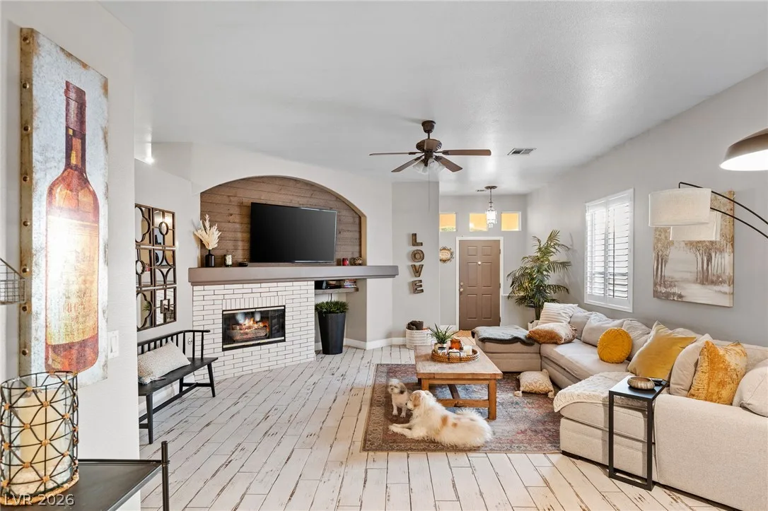 222 Horizon Peak Drive — photo 5