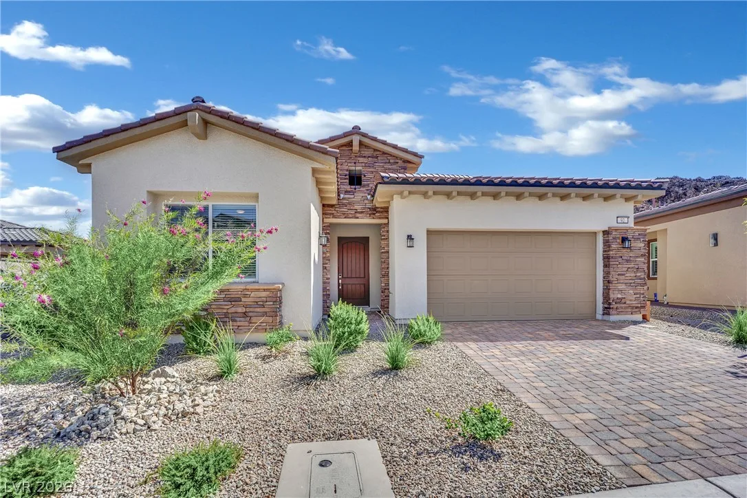 92 Ibiza Lake Drive — photo 4