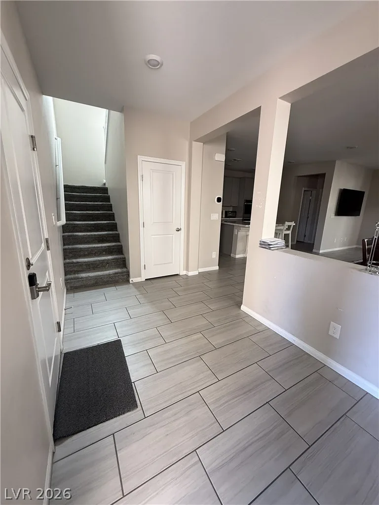 10688 Silver Pond Avenue — photo 2