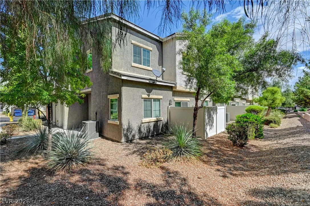 2455 Sunflower Days Avenue 1056 — photo 5