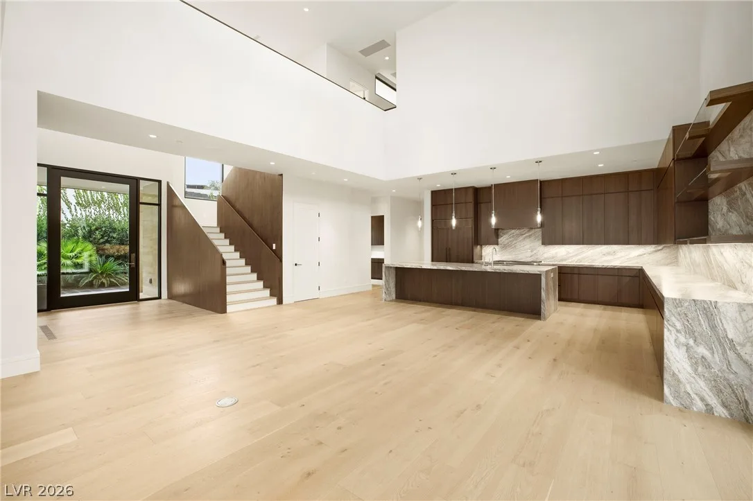 11675 Discovery Canyon Drive — photo 4