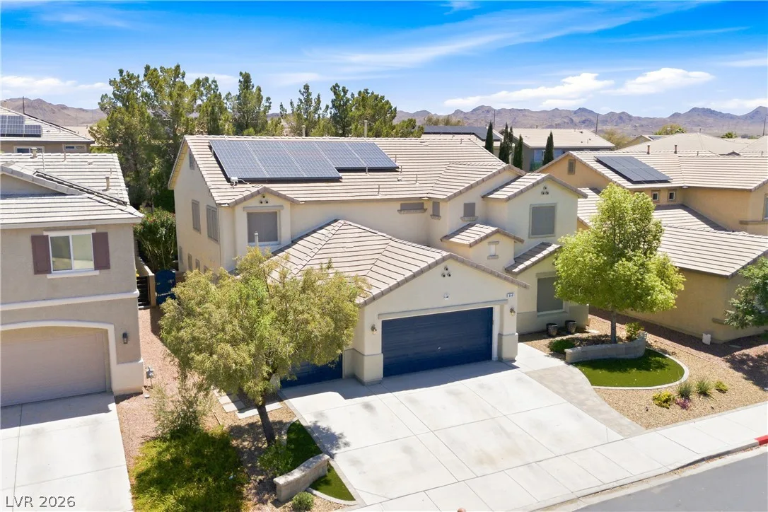 354 Shimmering Moon Street — photo 1
