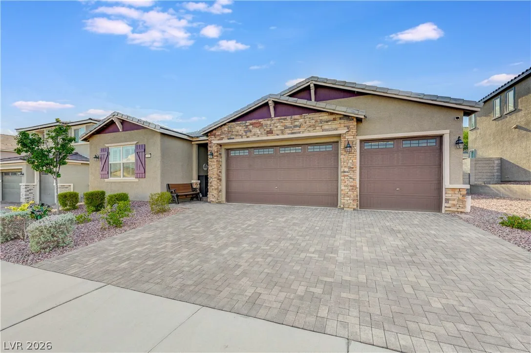 1332 Cattail Falls Street — photo 2
