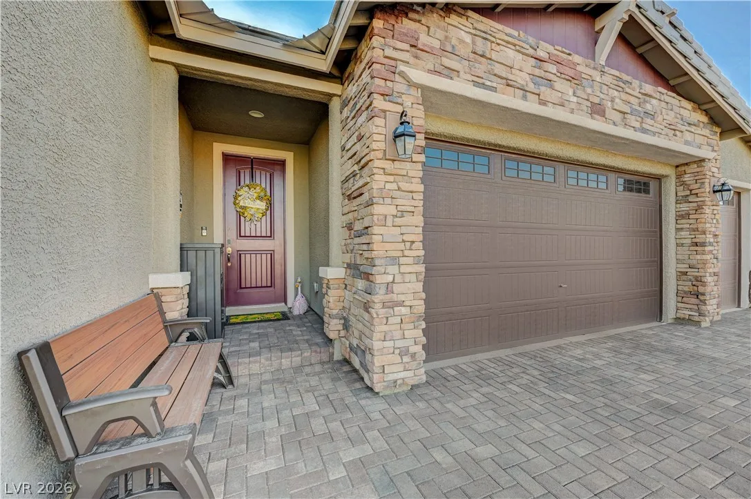 1332 Cattail Falls Street — photo 3