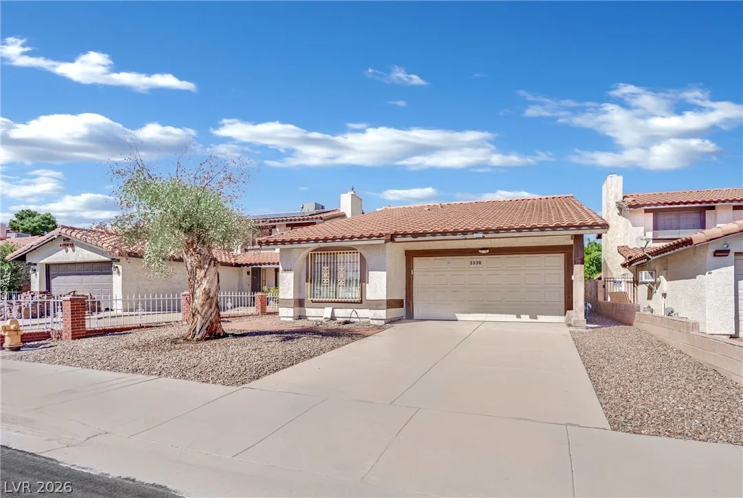 3338 Astoria Drive — photo 2