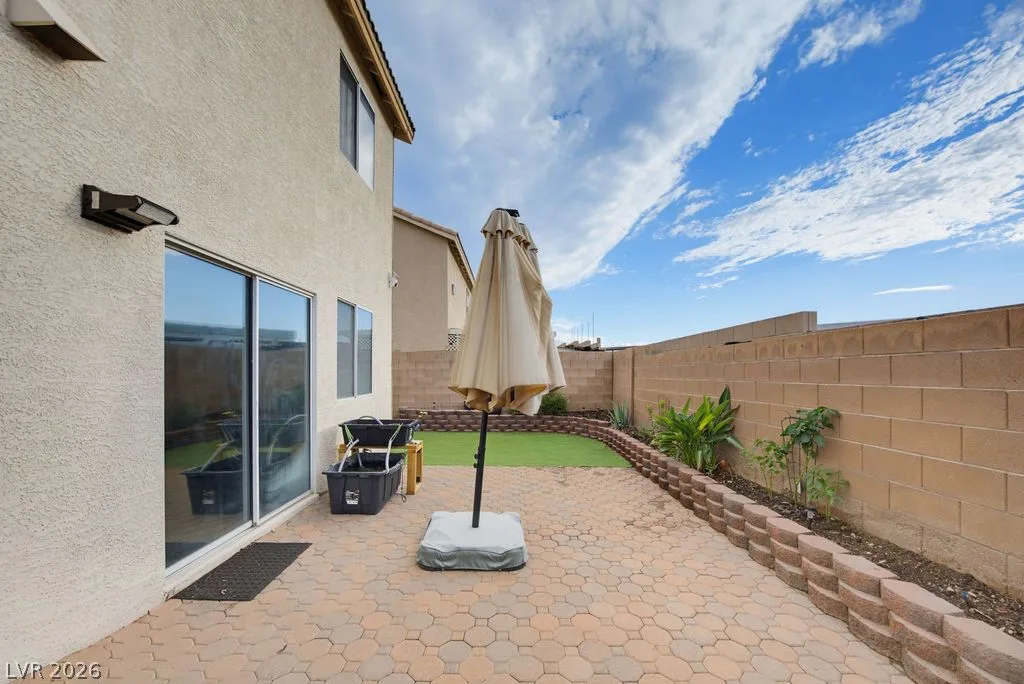 715 Peregrine Falcon Street — photo 3