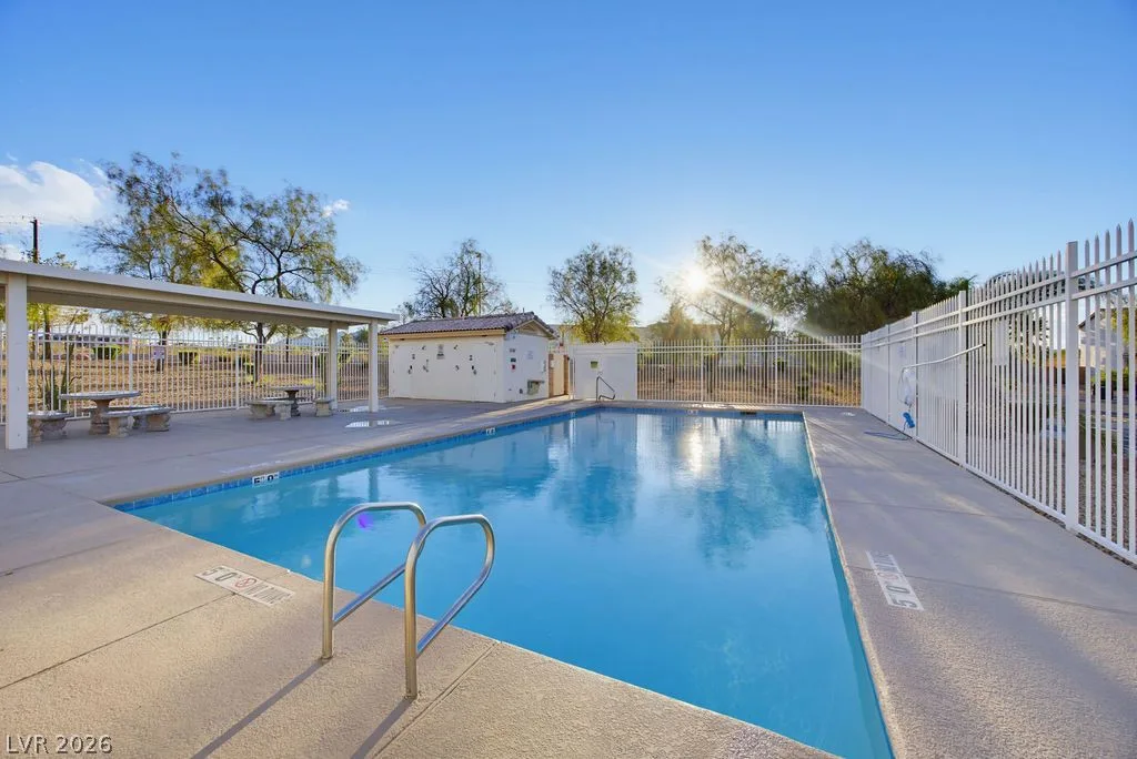 715 Peregrine Falcon Street — photo 4